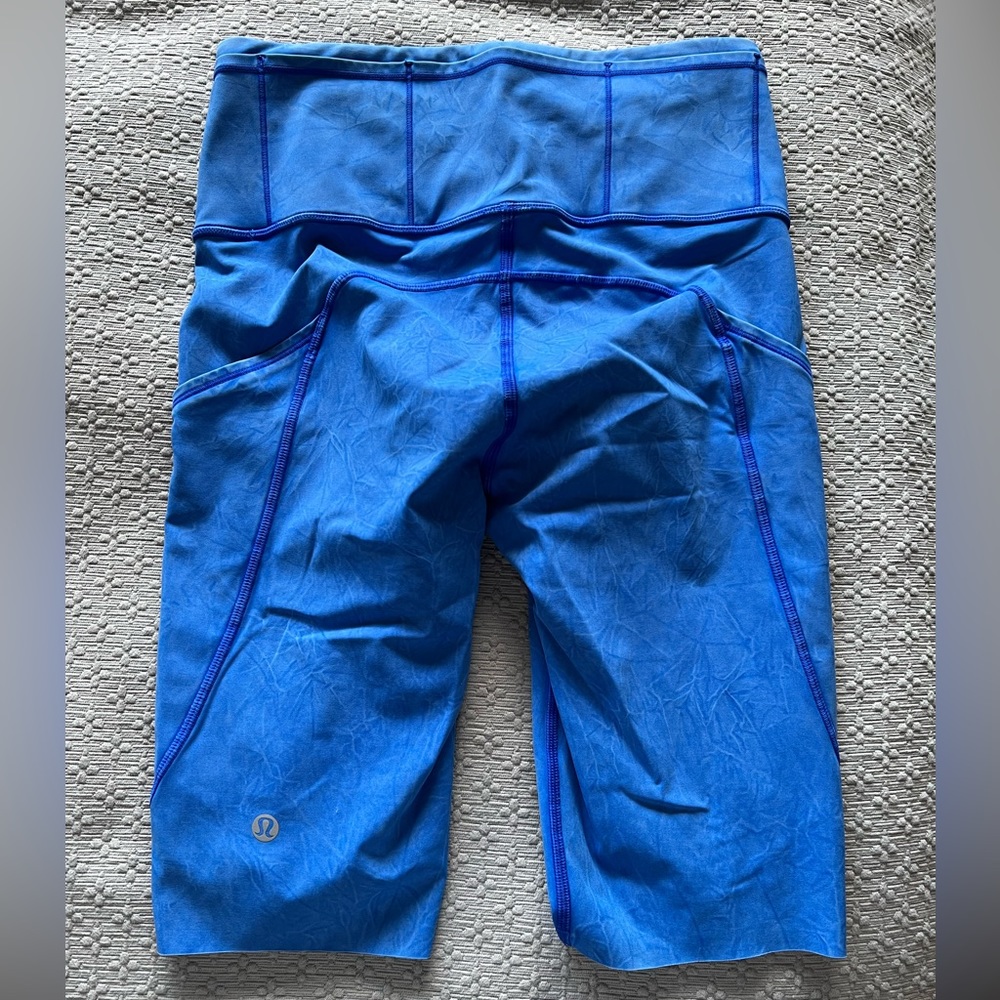 LULULEMON FAST AND FREE SHORT 10" *ICE DYE - Picture 2 of 4